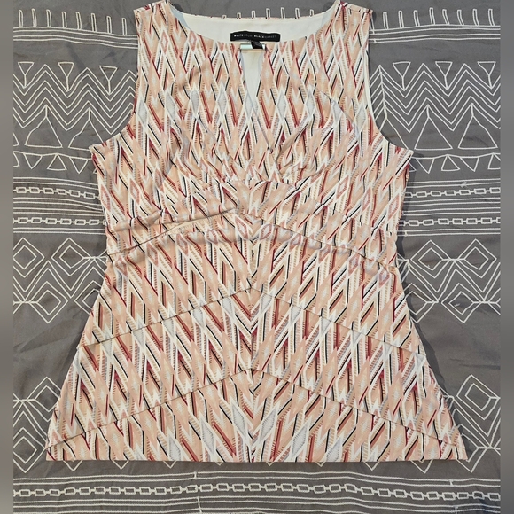 White House Black Market Tops - White House Black Market Diamond Pattern Tank Top Size Medium